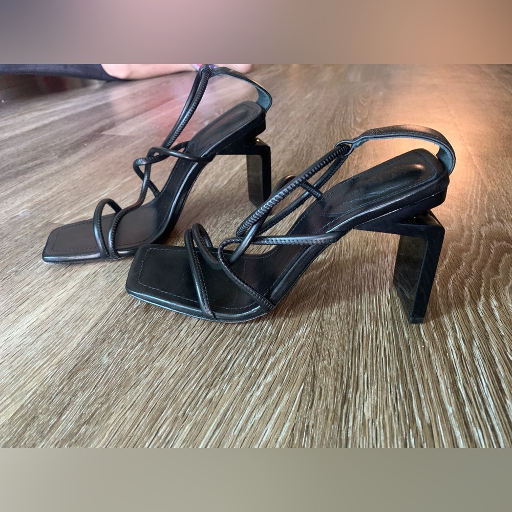 Schutz Women's Leather Strappy Sandals - Black - Size 8